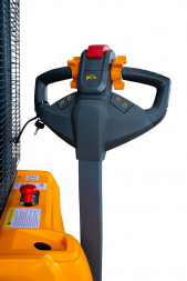 Штабелер самоходный 1,5 т 1,6 м XILIN CDD15R-EN с раздвижными вилами (сопровождаемый), шт