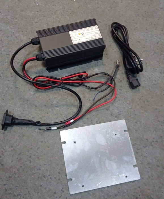Зарядное устройство для штабелёров WS/IWS 24V/10A (Charger) РОССИЯ, шт