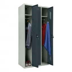 Шкаф металлический трехдверный серый с графитом