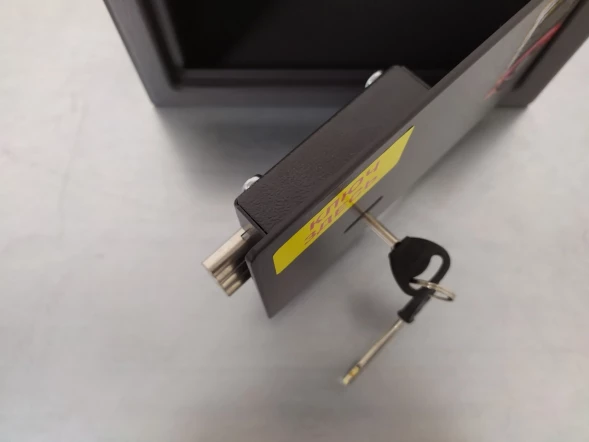 Оружейный сейф Aiko TT-170