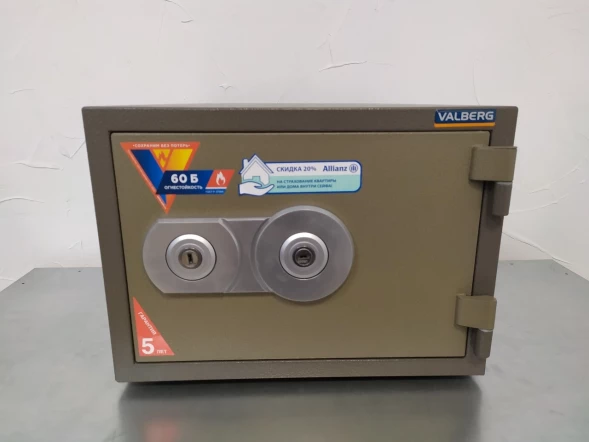 Сейф Valberg FRS-30 KL