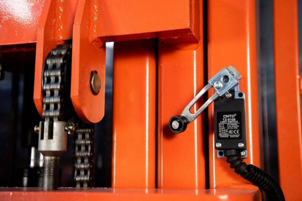 Сборщик заказов с электроподъемом 200 кг 4,0 м TOR GOPY4.403, шт