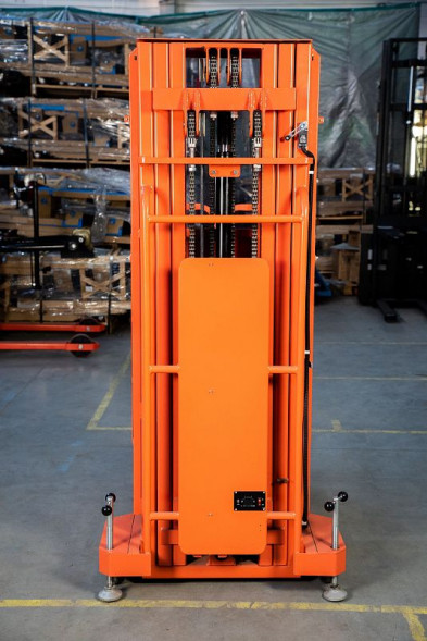 Сборщик заказов с электроподъемом 200 кг 4,0 м TOR GOPY4.403, шт