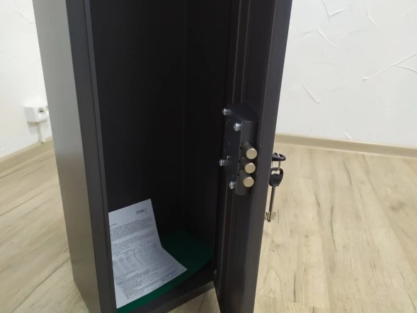 Оружейный сейф Aiko Чирок 1018 (Воробей)