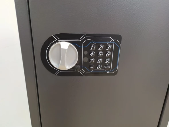 Оружейный сейф Aiko Чирок 1328 EL (Сокол EL)