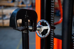 Штабелер-бочкокантователь гидравлический 0,35 т 1,6 м TOR CDT с электроподъемом, шт