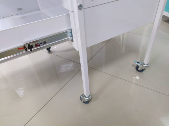 Стол манипуляционный МД SM 6